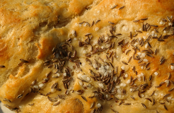 Focaccia alla canapa: una ricetta rustica e saporita